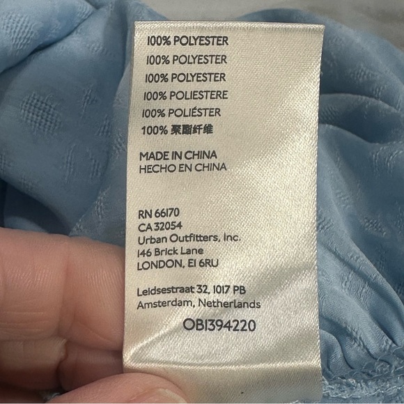 ANTHROPOLOGIE Sleek Jacquard Satin Twist Slouchy Faux Wrap Blouse Blue LARGE - Picture 11 of 11